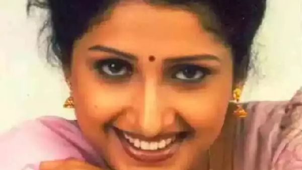 इस हीरोइन ने प्रेमी के साथ मिलकर पिया जहर, मौत पर हुआ बवाल, मां बोलीं- अंतिम संस्कार नहीं करती..