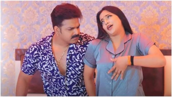 Bhojpuri Video: आस्था सिंह संग रात के अंधेरे में पवन सिंह का धड़का दिल, जमकर किया रोमांस और डांस