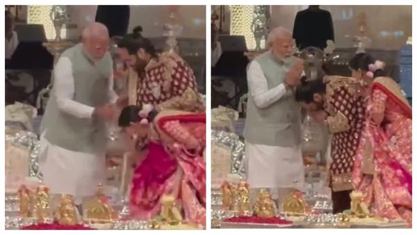 अनंत-राधिका को आशीर्वाद देने पहुंचे पीएम नरेंद्र मोदी, न्यूली वेड कपल ने पैर छू कर लिया आशीर्वाद