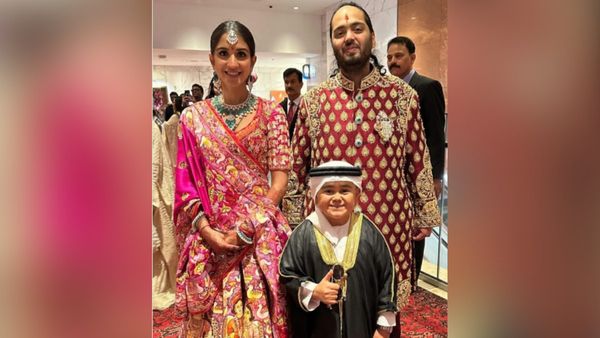 'अरे बच्चा भी पैदा...' अनंत-राधिका के साथ अब्दु रोजिक को देख लोगों ने ऐसे बनाया मजाक, Photos!