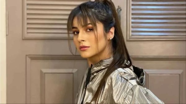 Shehnaaz Gill की जिंदगी में आया एक नया शख्स, एक्ट्रेस की वॉलपेपर से खुल उनके रिलेशनशिप की पोल