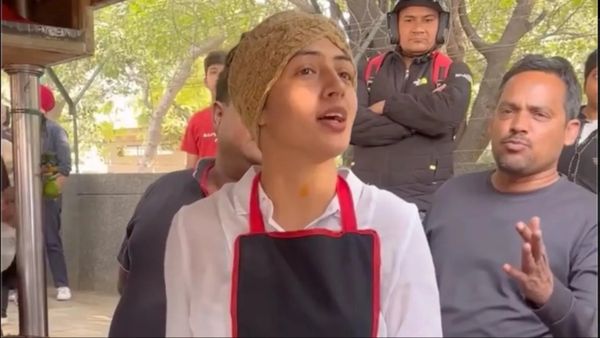 Watch- वड़ा पाव गर्ल के बाद अब इस लड़की ने मचाया बवाल, लोग बोले- क्या आर्डर करना था यही भूल गया...