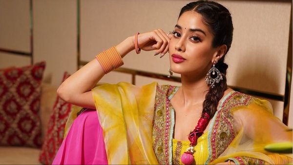 अचानक खराब हुई Janhvi Kapoor की हालत, इस बीमारी के कारण अस्पताल में हुई भर्ती
