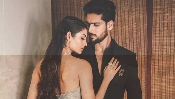 BB OTT 3- करोड़ों लोगों के सामने साई केतन राव ने किया प्यार का ऐलान, इस एक्ट्रेस को कर रहे हैं डेट