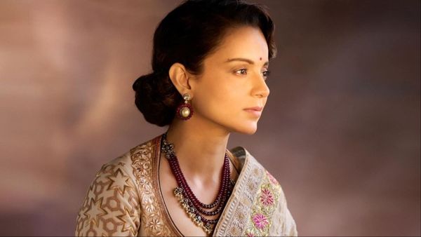 Kangana Ranaut के फिर बिगड़े बोल, बॉलीवुड एक्टर्स को कहा टिड्डा और बोलीं- 'वो लोग बेवकूफ हैं'