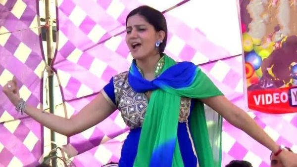 Haryanvi Song: स्टेज पर सपना चौधरी ने डांस से लगाई आग, पुरानी वीडियो देख लोग भी हुए थिरकने पर मजबूर