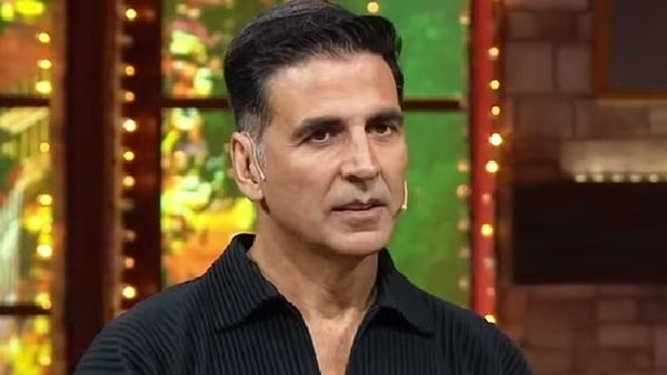 जब फिल्म के सेट पर अक्षय कुमार को पहने पड़ते थे सेनेटरी पैड, बोले- मैं हमेशा पिंक पैंटी और पैड...