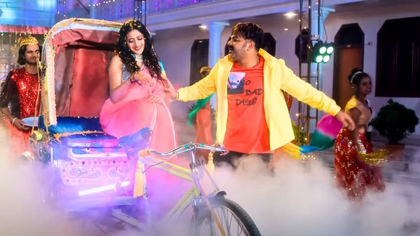 Bhojpuri Video: पवन सिंह के नए गाने 'कजरा मोहब्बत वाला' ने तोड़े रिकॉर्ड, सोशल मीडिया पर छाया गाना