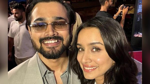 'स्त्री' श्रद्धा कपूर ने 'ताज़ा खबर 2' के प्रीमियर पर भुवन बाम का बढ़ाया हौसला, Pic वायरल