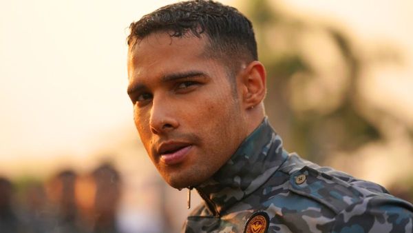 'Yudhra' के लिए सिद्धांत चतुर्वेदी ने किया 20 किलो वजन कम, फिल्म के लिए की कड़ी मेहनत