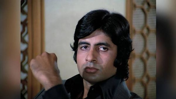 कभी मरीन ड्राइव पर चूहों संग सोए थे बिग बी, आज हैं करोड़ों की संपत्ति के मलिक, जानें कितनी है नेट वर्थ