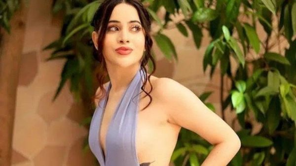 Urfi Javed के नहीं बढ़ रहे सोशल मीडिया फॉलोअर्स, हुईं परेशान, बोलीं- अब तो कपड़े भी उतार...