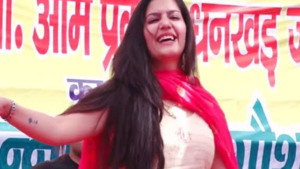Haryanvi Song: सपना चौधरी का कभी नहीं देखा होगा ऐसा अवतार, स्टेज पर उनका डांस देख लोग हुए दीवाने