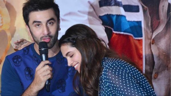 बातों-बातों में ऐसी बहकीं Deepika Padukone, साथ बैठे Ranbir Kapoor को कहा- 'ये मेरा सबकुछ है, मेरी ब्रा भी है'