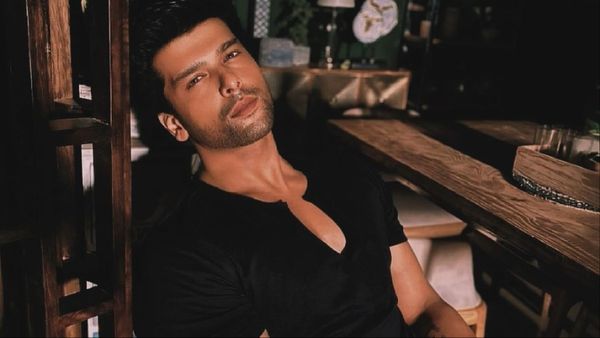 झट मंगनी-पट ब्याह! Kushal Tandon के मां-बाप को पसंद आई एक्टर की गर्लफ्रेंड, कभी भी हो सकती है शादी