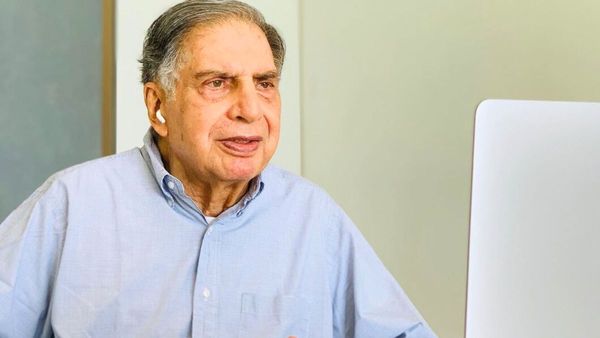 Ratan Tata Net Worth: करोड़ों की संपत्ति छोड़ गए रतन टाटा, जानें कौन होगा इतनी प्रॉपर्टी का अगला वारिस ?