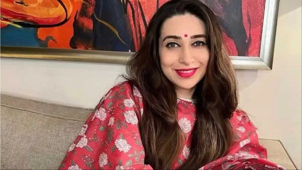गाड़ी से उतरते ही Karisma Kapoor हुईं Oops Moment की शिकार, बार-बार मिन्नतें की, फिर भी पोस्ट कर दिया वीडियो