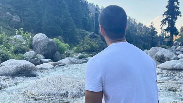 मल्टी-टैलेंटेड है ये एक्टर, खुद काटता है अपने बाल, कभी टीवी पर 'अर्जुन' बनकर मचाया था धमाल