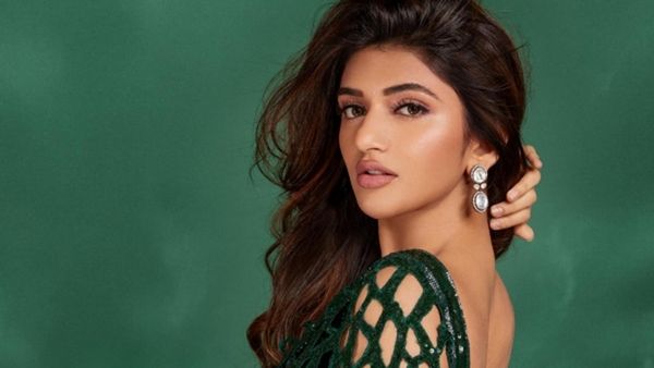 23 की उम्र में दो बच्चों की मां बनी ये एक्ट्रेस, बैक-टू-बैक दी 3 बड़ी फ्लॉप, अब 'पुष्पा' संग मचा रहीं धमाल