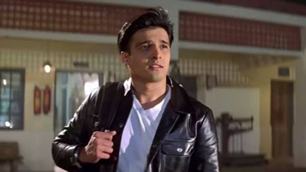 कभी गुजारे के लिए जेब में नहीं हुआ करते थे पैसे, आज एक फ़िल्म के लिए करोड़ों लेता है ये एक्टर, पहचाना?