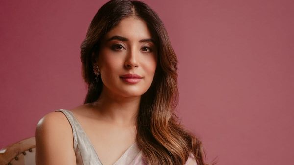 ‘मटका किंग’ की शूटिंग और मध्य प्रदेश के कारीगरों की मदद के बीच दोहरी ज़िम्मेदारी निभा रही हैं कृतिका कामरा!