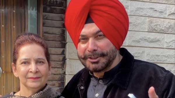 घरेलू नुस्खों की वजह से बुरी तरह से फंसे Navjot Singh Sidhu, डॉक्टर्स ने भेजा 850 करोड़ का लीगल नोटिस