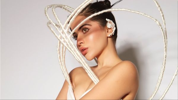 ब्रांड का प्रमोशन करने के लिए Urfi Javed से की गई कपड़े उतारने की मांग, एक्ट्रेस बोलीं- 'अंजाम भुगतने को...'