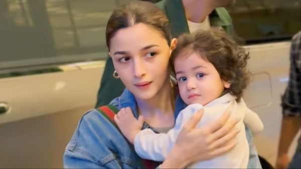 Alia Bhatt ने पैपराजी से हाथ जोड़कर की विनती, बेटी को लेकर परेशान दिखी एक्ट्रेस!