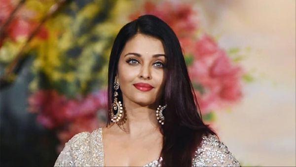 Aishwarya Rai की हमशक्ल निकली ये बॉलीवुड एक्ट्रेस, वही आंखें... वही होंठ... लोग बोले बेटी होती तो ऐसी ही...