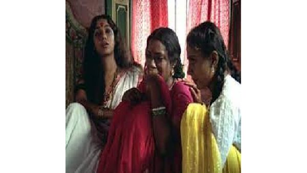 इकलौती हिंदी फिल्म जब फिल्म मेकर ने पर्दे पर उतार दिया था कोठा, मिले थे 12 अवॉर्ड, आपने देखी?