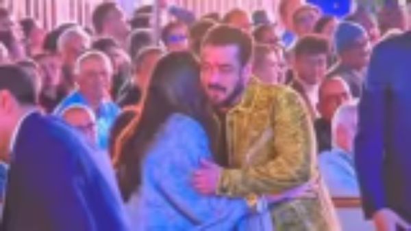 Watch- अंबानी परिवार की बड़ी बहू श्लोका पर प्यार लुटा रहे थे सलमान खान, लोगों ने बना लिया ऐसा वीडियो