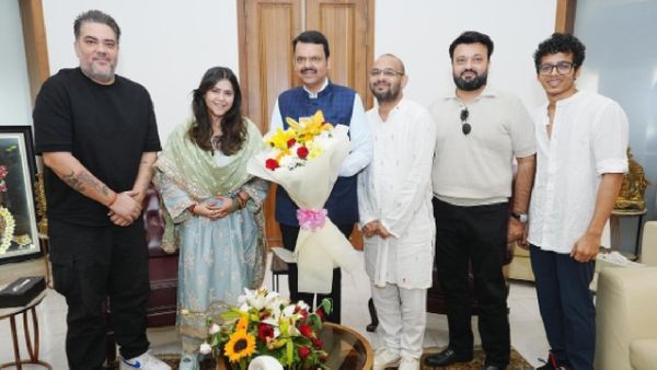 'द साबरमती रिपोर्ट' की टीम ने देवेंद्र फडणवीस को दी जीत पर दी बधाई, तस्वीर आई सामने!