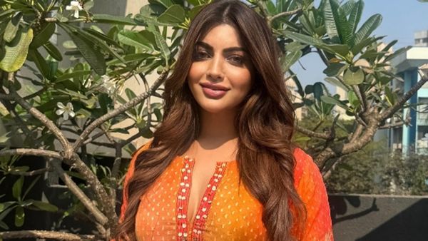 लड़का मिले तो कल ही शादी कर लेंगी Akanksha Puri, बोलीं- 2025 में मिंगल होने चाहती हूं...