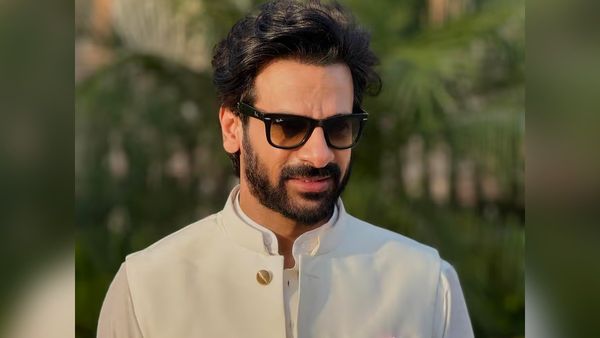 'लानत है ऐसी बिग बॉस की ट्राफी पर..' विवियन की पार्टी में पहुंचे लोग तो भड़क गए करणवीर, जानिए सच्चाई?