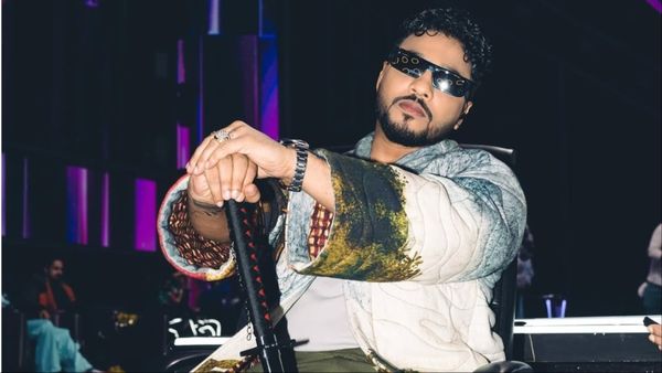 Rapper Raftaar ने दुनिया से छिपाकर की दूसरी शादी, सोशल मीडिया पर कार्ड संग दुल्हनिया की तस्वीरें हुईं वायरल!