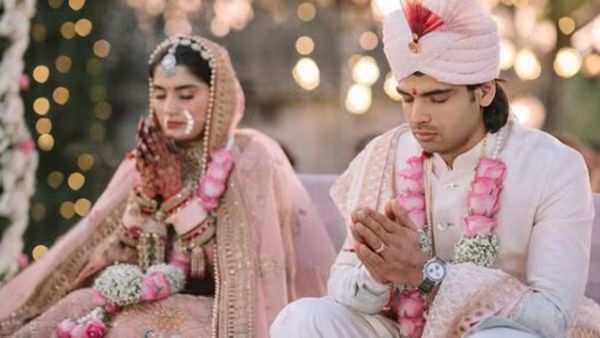 नीरज चोपड़ा ने शादी के बाद हनीमून से शेयर की सबसे पहली तस्वीर, खूबसूरत नजारा देख लोग पूछ रहे लोकेशन