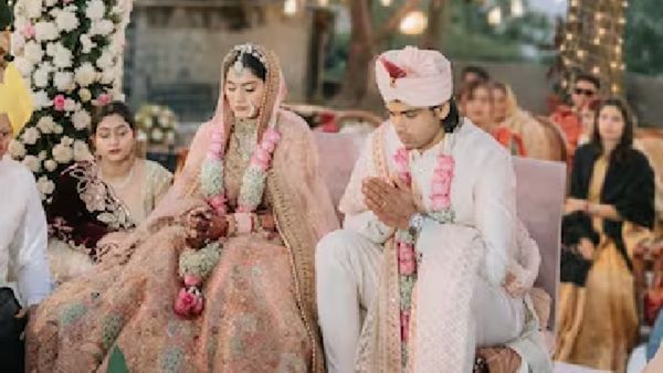 नीरज चोपड़ा ने हनीमून से शेयर की ये तस्वीरें, जोड़ी के आगे बॉलीवुड कपल्स फेल