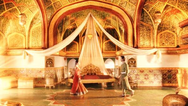 जोधा अकबर से द दिल्ली फाइल्स तक, इन फिल्मों के ग्रैंड सेट्स ने बिखेरा है जादू