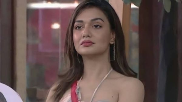 'मुझे कितने गधे मिले हैं लेकिन...', अपनी हरकतों के चलते फिर ट्रोल हुईं Divya Agarwal, लोग बोले- हमेशा पीकर रहत