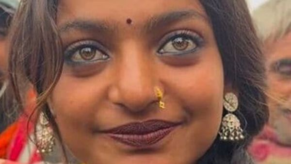 फिल्म मिलते ही मोनालिसा के साथ हुआ फ्रॉड, वीडियो बनाकर बताया हो गया ये कांड