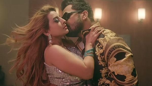 Bhojpuri Video: 'चांदी के कटोरे...', खेसारी लाल यादव के इस नए गाने ने तोड़े रिकॉर्ड, 2 मिलियन से ज़्यादा आए व्यू