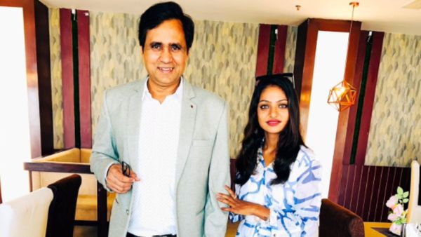 महाकुंभ की मोनालिसा को फिल्म स्टार बनाने का वादा करने वाले डायरेक्टर सनोज मिश्रा गिरफ्तार, रेप का है मामला...