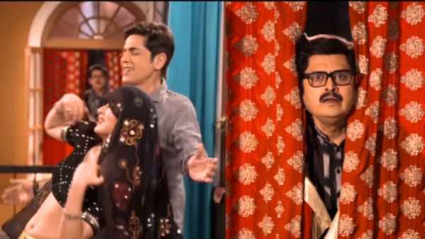 अंगूरी भाभी ने पड़ोसी के बेडरूम में जा किया ऐसा डांस, नजारा देख सदमे में आए तिवारी जी...