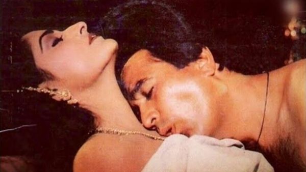 जब 20 साल छोटी एक्ट्रेस संग राजेश खन्ना ने दिए थे इंटीमेट सीन, फैन्स के बीच हुई थी किरकिरी!