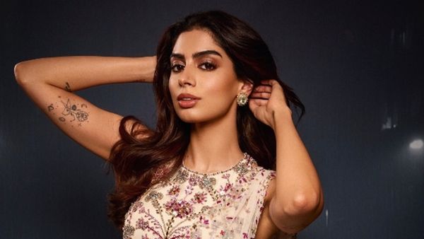 बहन जान्हवी और मां श्रीदेवी के कपड़े पहनती हैं Khushi Kapoor, बोलीं- वो मेरी फैशन आइकॉन हैं...