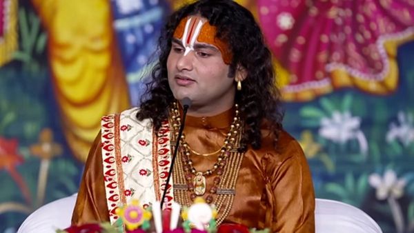बिग बॉस 18 से चर्चा में आए अनिरुद्धाचार्य जी महाराज की कितनी होती है महीने की कमाई, जानकर उड़ जाएंगे होश!