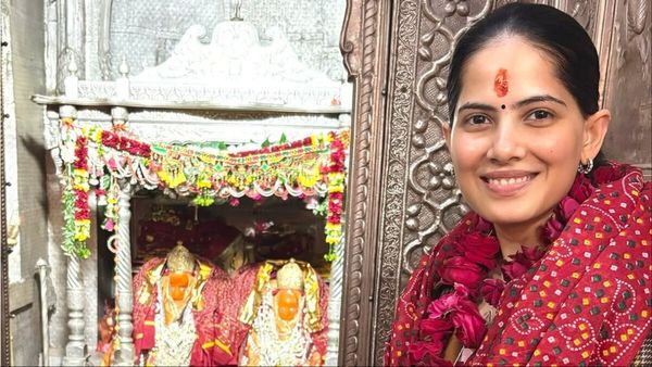 'सब मोह माया है' कहने वाली जया किशोरी के हैं बड़े शौक, लाखों की इस चीज को खरीदने से खुद को नहीं रोक पातीं