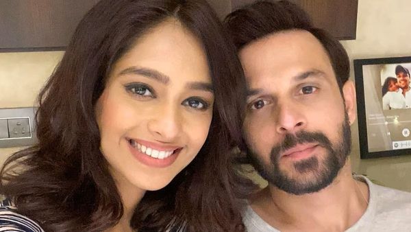 कुमकुम भाग्य एक्ट्रेस मुग्धा छपेकर ने पति रवीश देसाई को दिया तलाक, शादी के इतने साल बाद अलग हुए कपल?