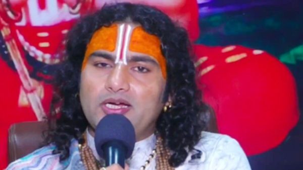 मां के दूध को लेकर ये क्या बोल गए अनिरुद्धाचार्य, उड़ी खूब खिल्ली लोग बोले- तभी इतनी उछल-कूद करते हो