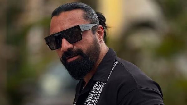 घर बुलाकर रेप किया.. अश्लील शो के विवाद के बीच Ajaz Khan पर 30 साल की महिला ने लगाए गंभीर आरोप, FIR दर्ज